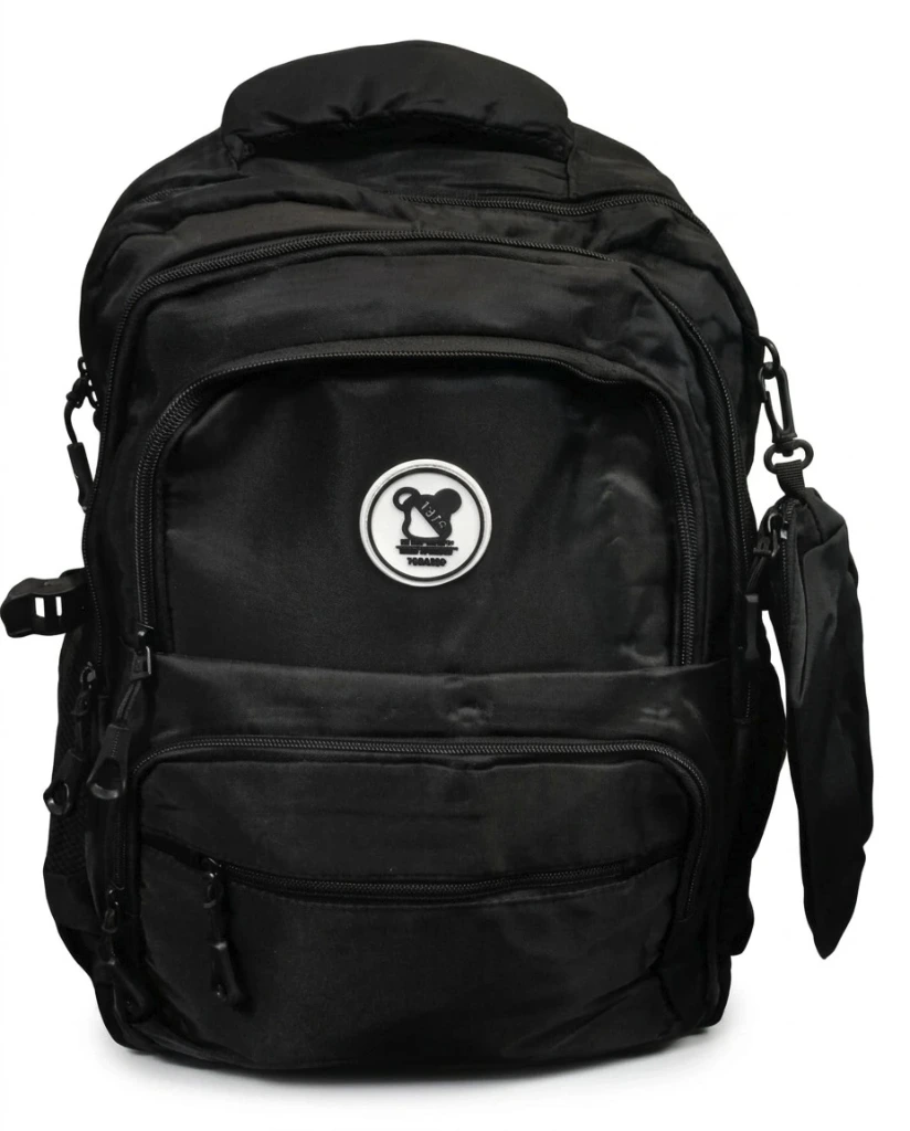 [HD66089-U-NEGRO] Mochila 6 cierres c/cartuchera reductor alos costados color negro 